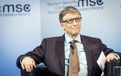Bill Gates thừa nhận vẫn đang học cách tận dụng tối đa AI để làm việc
