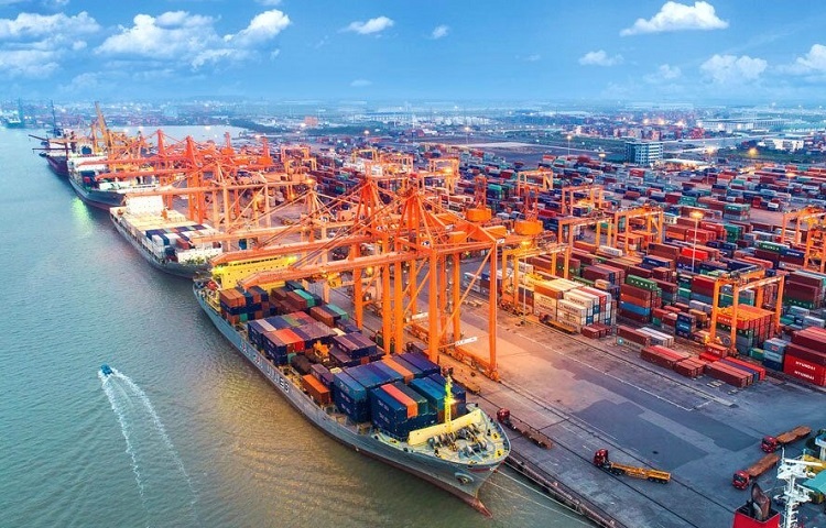 Trong khoảng thời gian từ đầu năm 2023 đến ngày 15/12, TP Hồ Chí Minh đã thu về gần 1.935 tỷ đồng phí hạ tầng cảng biển.