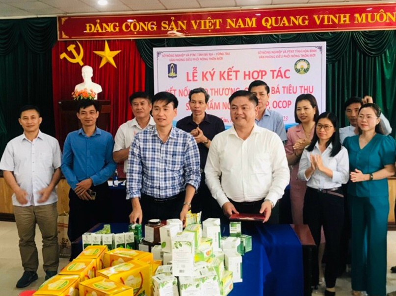 Chi cục Phát triển nông thôn tỉnh Hòa Bình ký kết hợp tác kết nối giao thương, quảng bá tiêu thụ sản phẩm OCOP với Chi cục Phát triển nông thôn tỉnh Bà Rịa - Vũng Tàu.