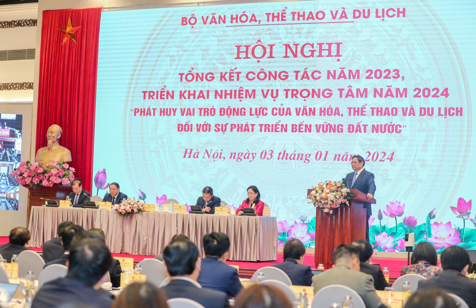 Thủ tướng Phạm Minh Chính tham dự Hội nghị tổng kết công tác năm 2023 và triển khai nhiệm vụ năm 2024 của ngành Văn hóa, Thể thao và Du lịch