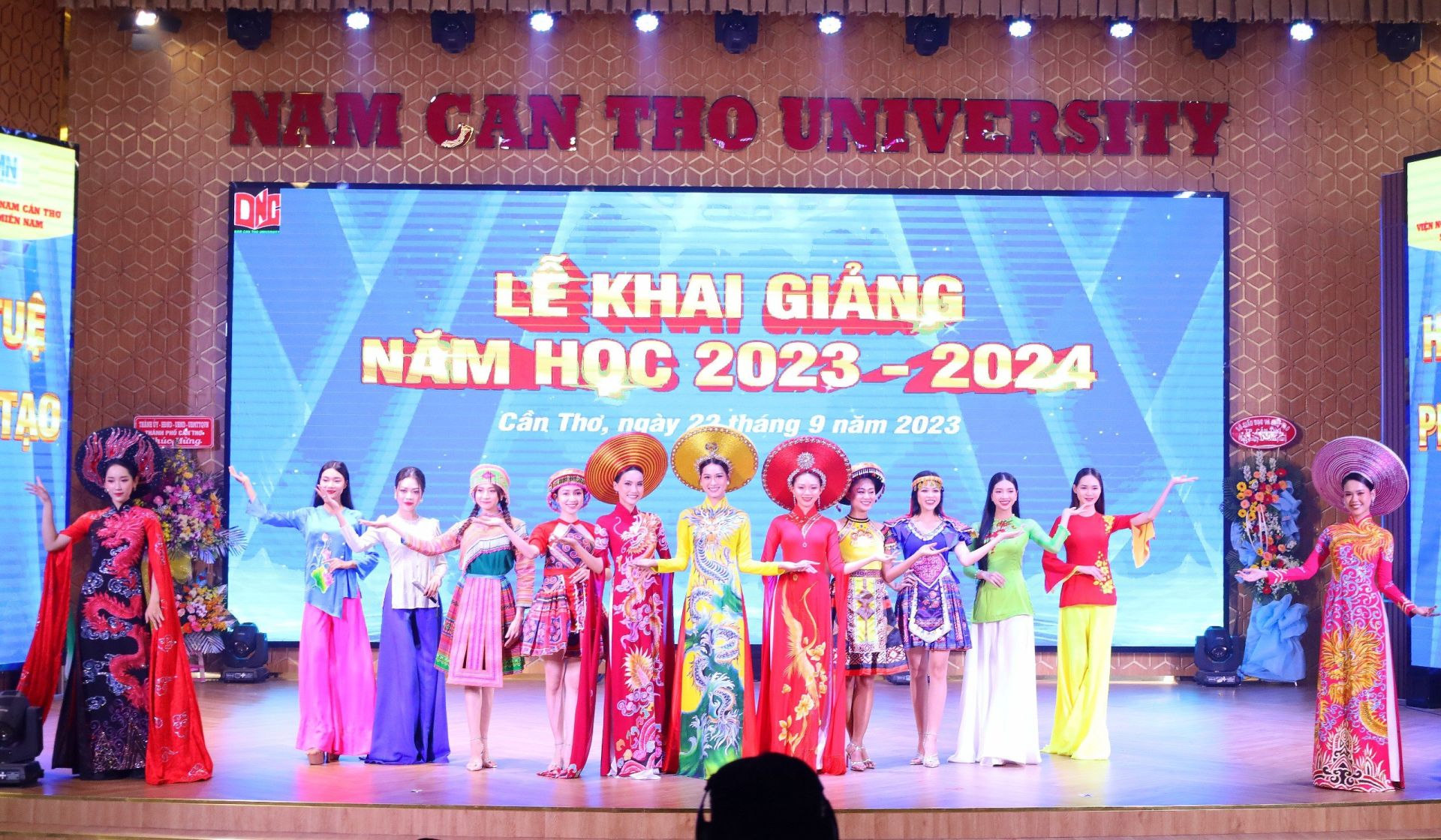 Artistic performance to usher in the new academic year 2023 - 2024