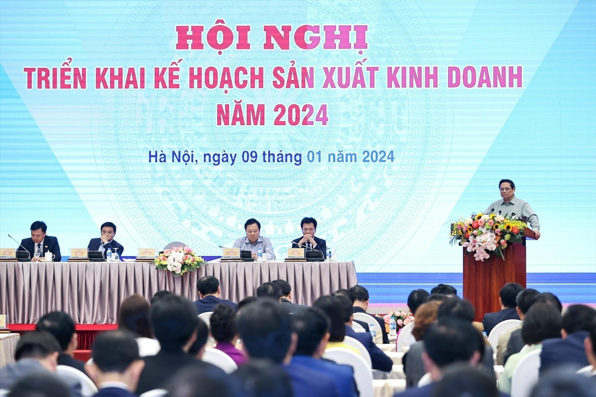 Phát biểu tại Hội nghị, Thủ tướng Phạm Minh Chính tỏ ra tích cực và đánh giá cao sự thay đổi tích cực trong Tổng Công ty Đường sắt Việt Nam