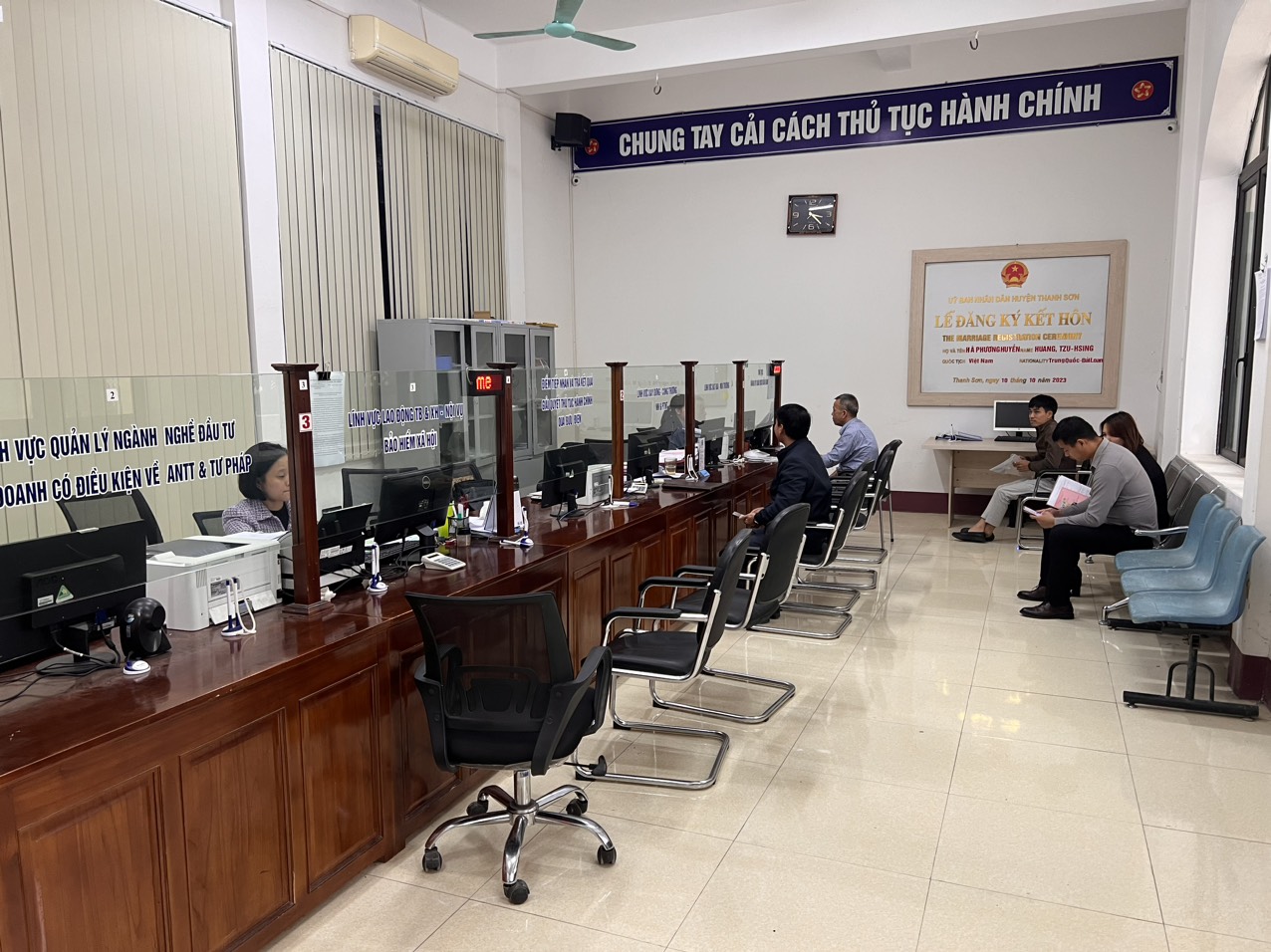 Huyện Thanh Sơn đứng đầu bảng xếp hạng thực hiện Bộ chỉ số phục vụ người dân, doanh nghiệp năm 2023