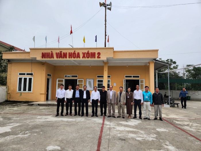 Đoàn công tác của Lãnh đạo huyện Nghi Lộc đi kiểm tra cơ sở vật chất nhà văn hoá xóm của các xã trên địa bàn huyện trong quá trình xây dựng NTM...