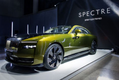 Rolls-Royce trình làng tuyệt phẩm Spectre, mẫu xe thuần điện đầu tiên của thương hiệu