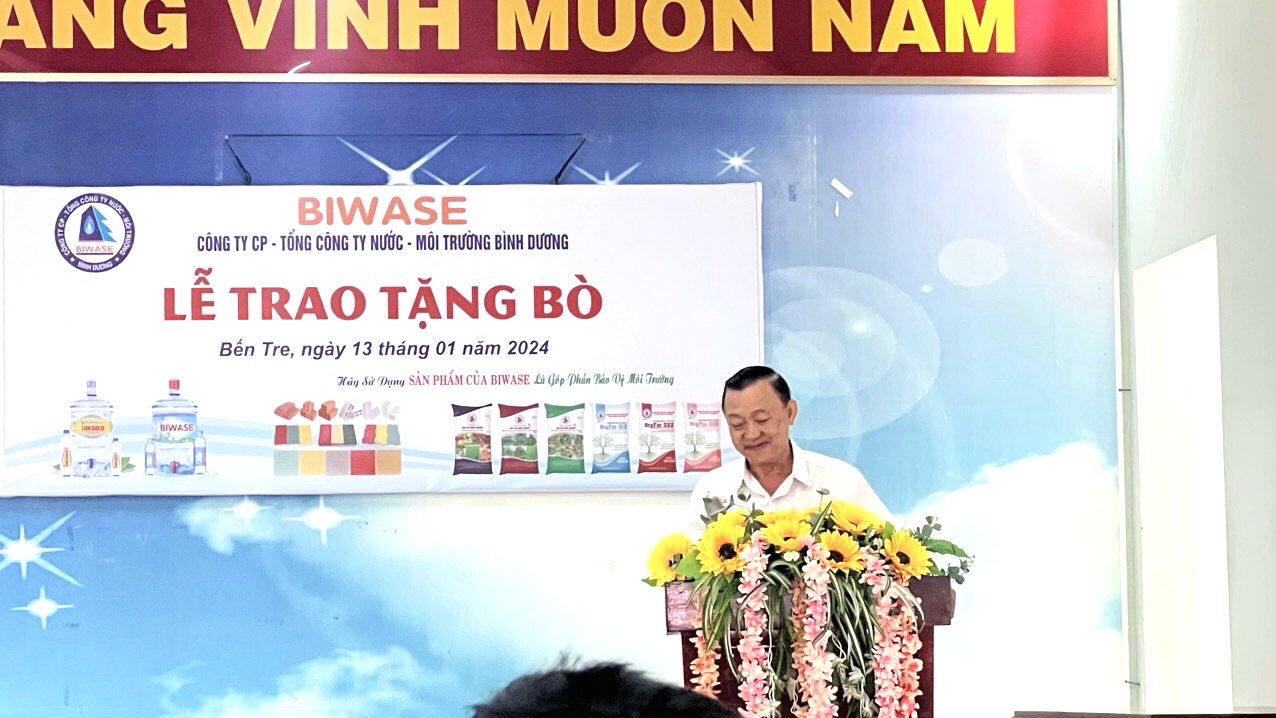 Trong ảnh là ông Nguyễn Văn Thiền, Chủ tịch Hội đồng quản trị Công ty Cổ phần Nước - Môi trường Bình Dương ( Biwase) phát biểu tại chương trình.
