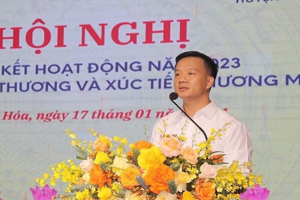Chủ tịch Hội Doanh nhân trẻ Thanh Hoá Nguyễn Xuân Hưng phát biểu tại hội nghị.