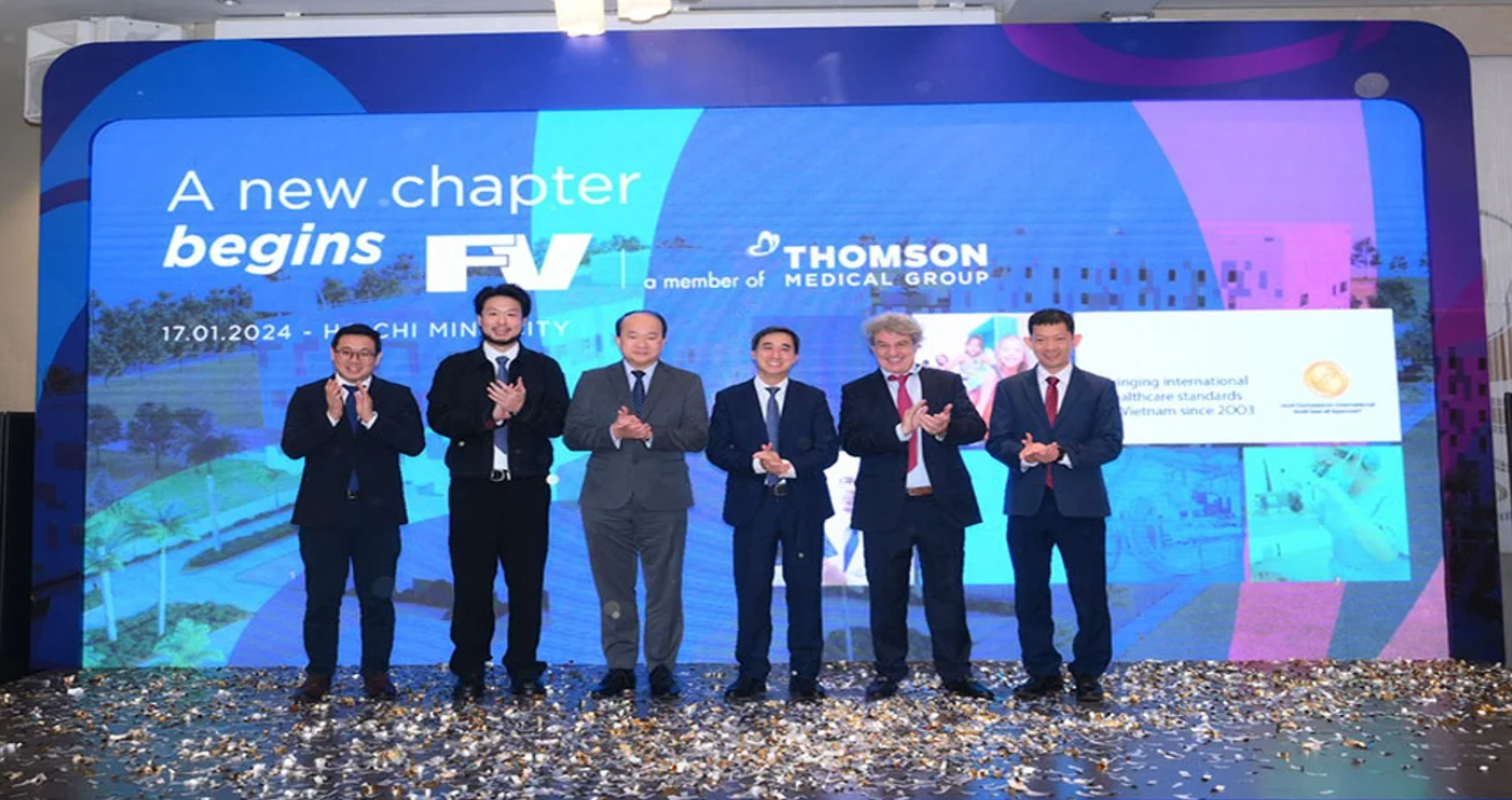 Leaders and representatives of Thomson Medical Group and FV Hospital at the announcement ceremony. (Photo source: FV Hospital / Thomson Medical Group)