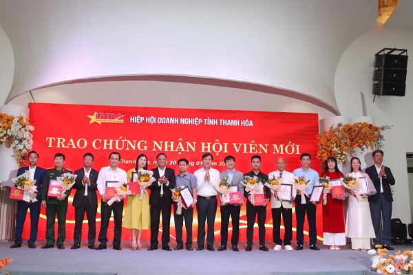 Các hộ viên mới được kết nạp vào Hiệp hội DN tỉnh Thanh Hoá