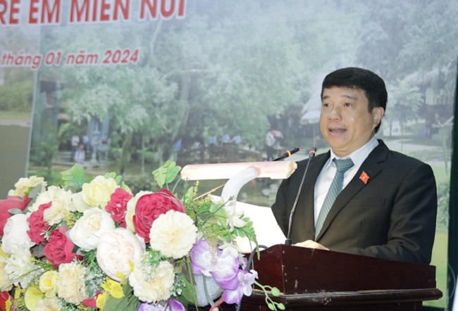 Chủ tịch Hội đồng Dân tộc Y Thanh Hà Niê Kđăm phát biểu khai mạc chương trình