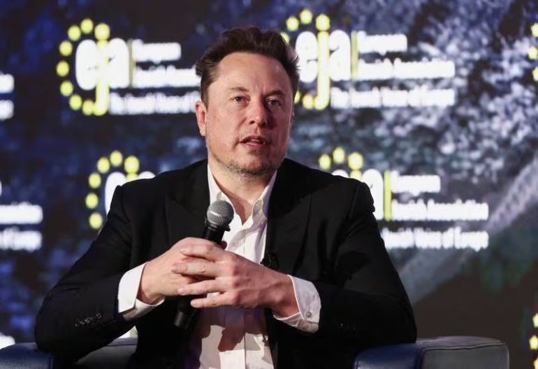 Giám đốc điều hành Tesla Elon Musk vẫn là người giàu nhất thế giới với tài sản cá nhân 198 tỷ USD. Reuters