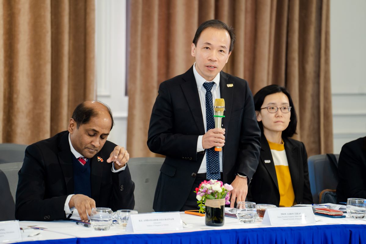 Professor Aaron Thean – NUS Deputy President and Provost speaking at the signing ceremony