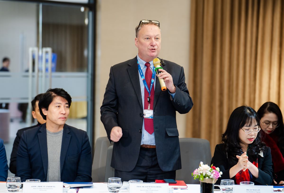 Professor David Bangsberg – VinUni President speaking at the event