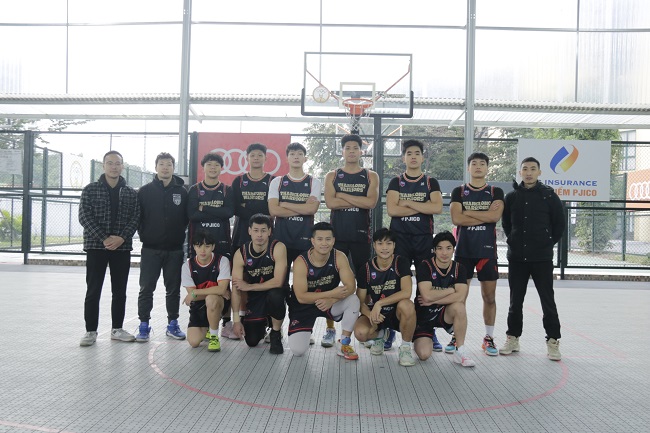 Thang Long Warriors team
