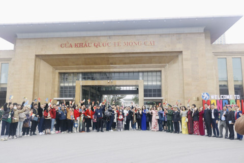 Mong Cai (Quang Ninh) Receives over 80,000 Tourists during the Lunar New Year Holiday