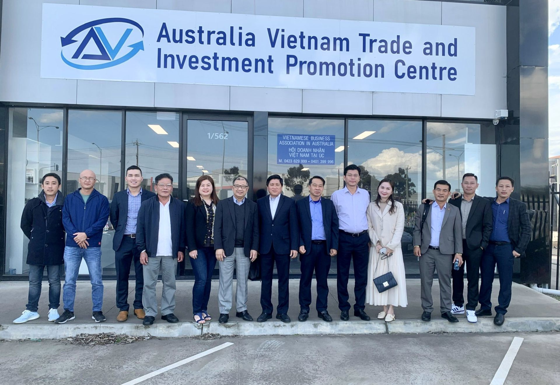 Trung tâm Xúc tiến thương mại và Trưng bày sản phẩm Việt Nam tại Úc