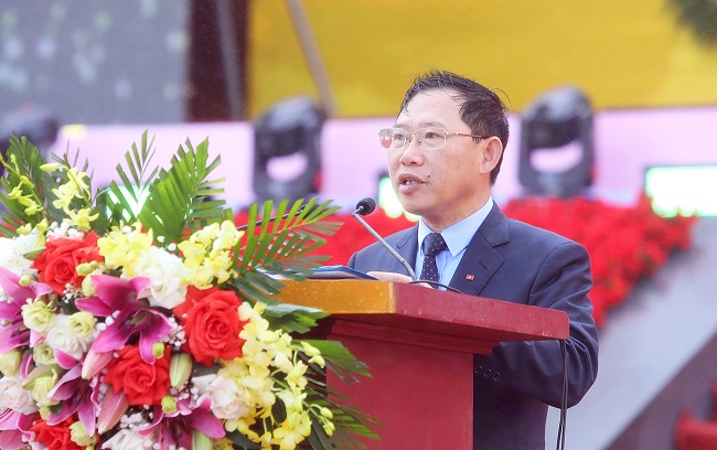 Chủ tịch UBND tỉnh Lê Ánh Dương phát biểu tại lễ khai mạc.