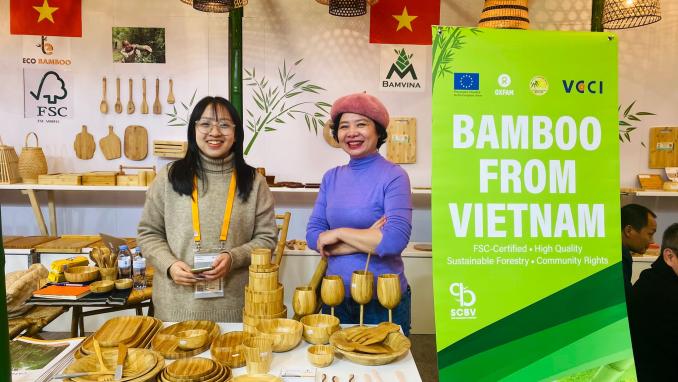Bàn chính sách hỗ trợ doanh nghiệp tại Hội chợ hàng Việt Nam xuất khẩu 2024