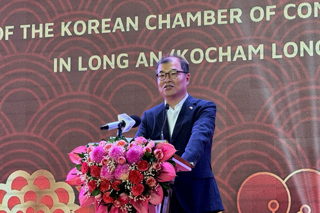 Chairman of the Korean Chamber of Commerce and Industry in Long An - Mr Ho Joong