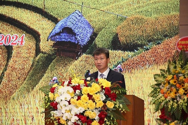 Đồng chí Trần Huy Tuấn - Chủ tịch UBND tỉnh Yên Bái phát biểu tại buổi gặp mặt