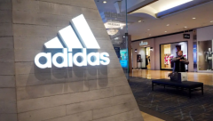 Adidas công bố khoản lỗ đầu tiên sau hơn 30 năm