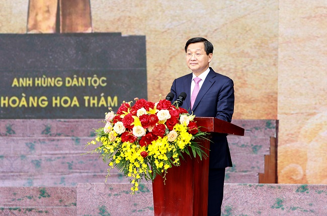 Đồng chí Lê Minh Khái - Bí thư Trung ương Đảng, Phó Thủ tướng Chính phủ phát biểu tại lễ hội.