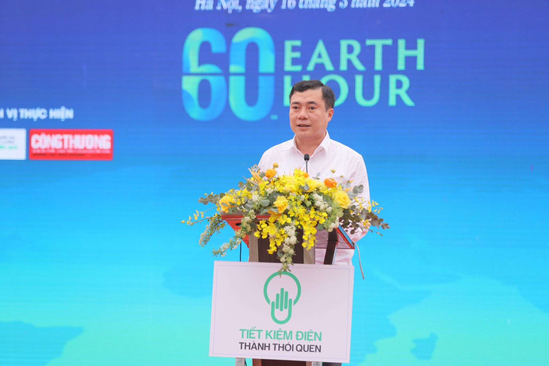 Thứ trưởng Bộ Công Thương Nguyễn Sinh Nhật Tân phát biểu khai mạc buổi lễ