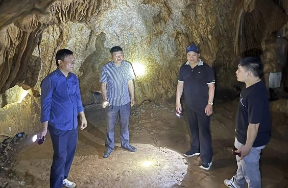 Sở VHTT&DL Hòa Bình khảo sát chuẩn bị triển khai Dự án đầu tư cơ sở hạ tầng Động Nam Sơn phục vụ cho khách đến du lịch tại các xã vùng cao của huyện Tân Lạc