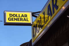 Dollar General và  bài học quan trọng từ Costco về cách cắt giảm chi phí