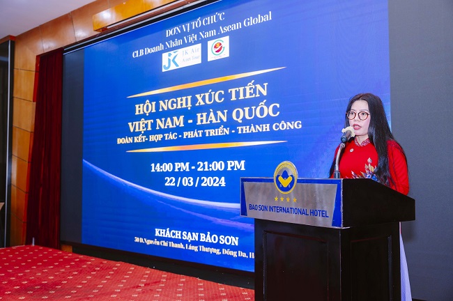 Phó Chủ tịch Vasean Nguyễn Ánh Tuyết phát biểu ý kiến