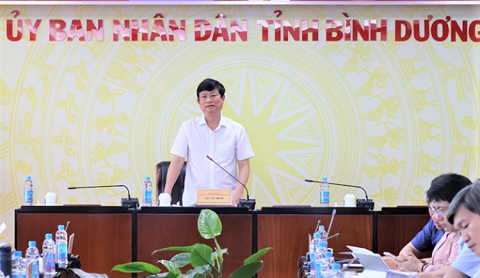 Chủ tịch UBND tỉnh Bình Dương Võ Văn Minh chủ trì Phiên họp UBND tỉnh Bình Dương lần thứ 57