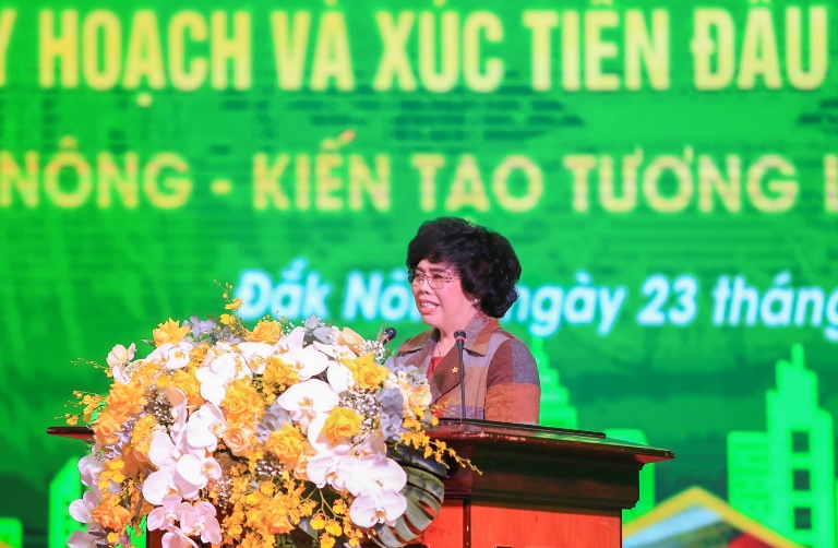 Anh hùng Lao động Thái Hương, Nhà sáng lập - Chủ tịch Hội đồng Chiến lược Tập đoàn TH chia sẻ tại Hội nghị
