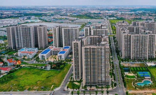 "Sốt chung cư cũ tại Hà Nội: Nên đầu tư hay không?"