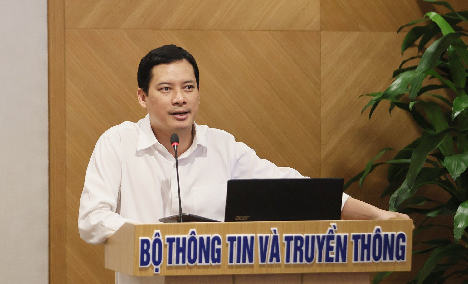 Mr Le Quang Tu Do, Director of the Department of Radio, Television and Electronic Information - Ministry of Information and Communications