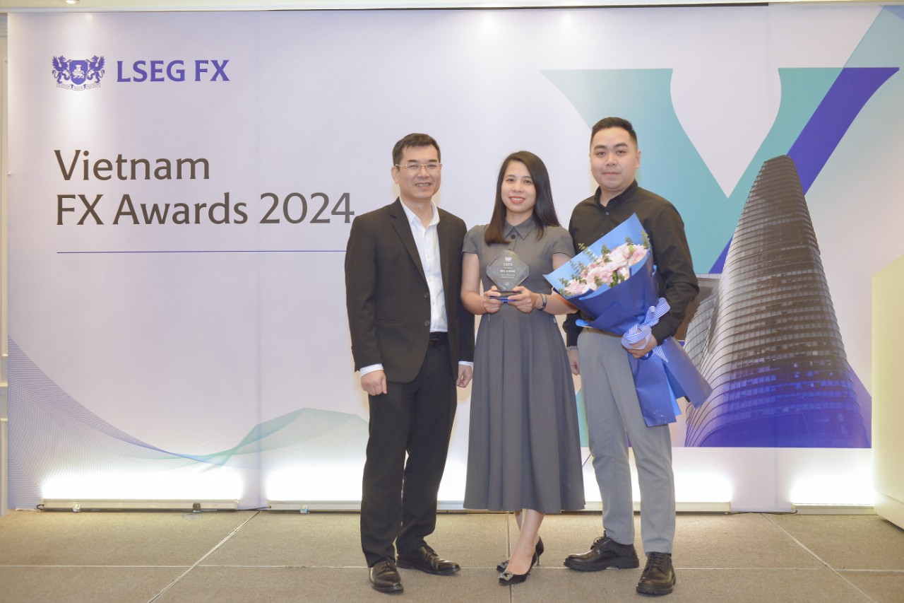 BAC A BANK vinh dự nhận giải thưởng Top 5 Ngân hàng có giao dịch ngoại hối lớn nhất Việt Nam