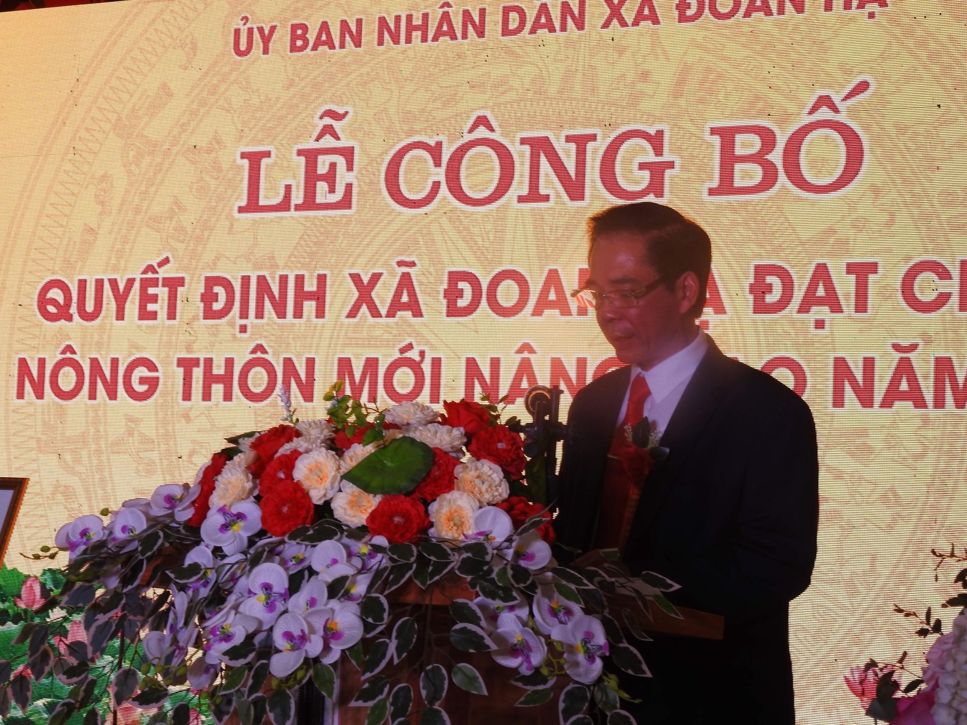 Ông Phạm Xuân Thư - Chủ tịch UBND xã Đoan Hạ phát biểu tại buổi Lễ Công bố Quyết định xã Đoan Hạ đạt chuẩn Nông thôn mới nâng cao năm 2023