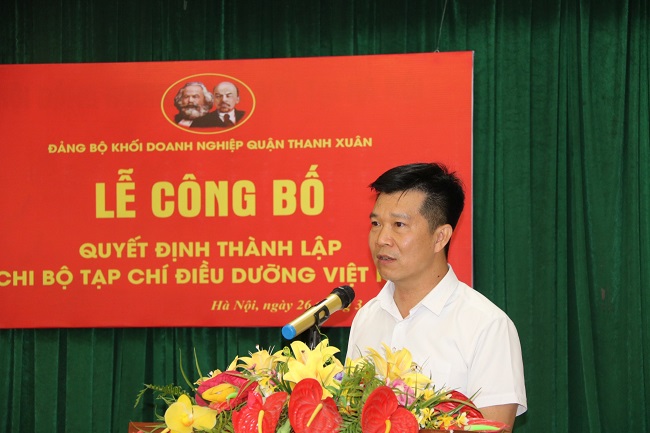 Đồng chí Nguyễn Văn Minh - Bí thư Đảng ủy Khối Doanh nghiệp quận Thanh Xuân phát biểu ý kiến
