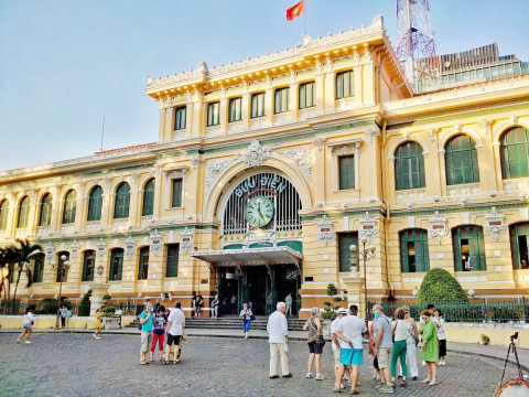 The 2024 Ho Chi Minh City tourist stimulus event brought together around 100 businesses