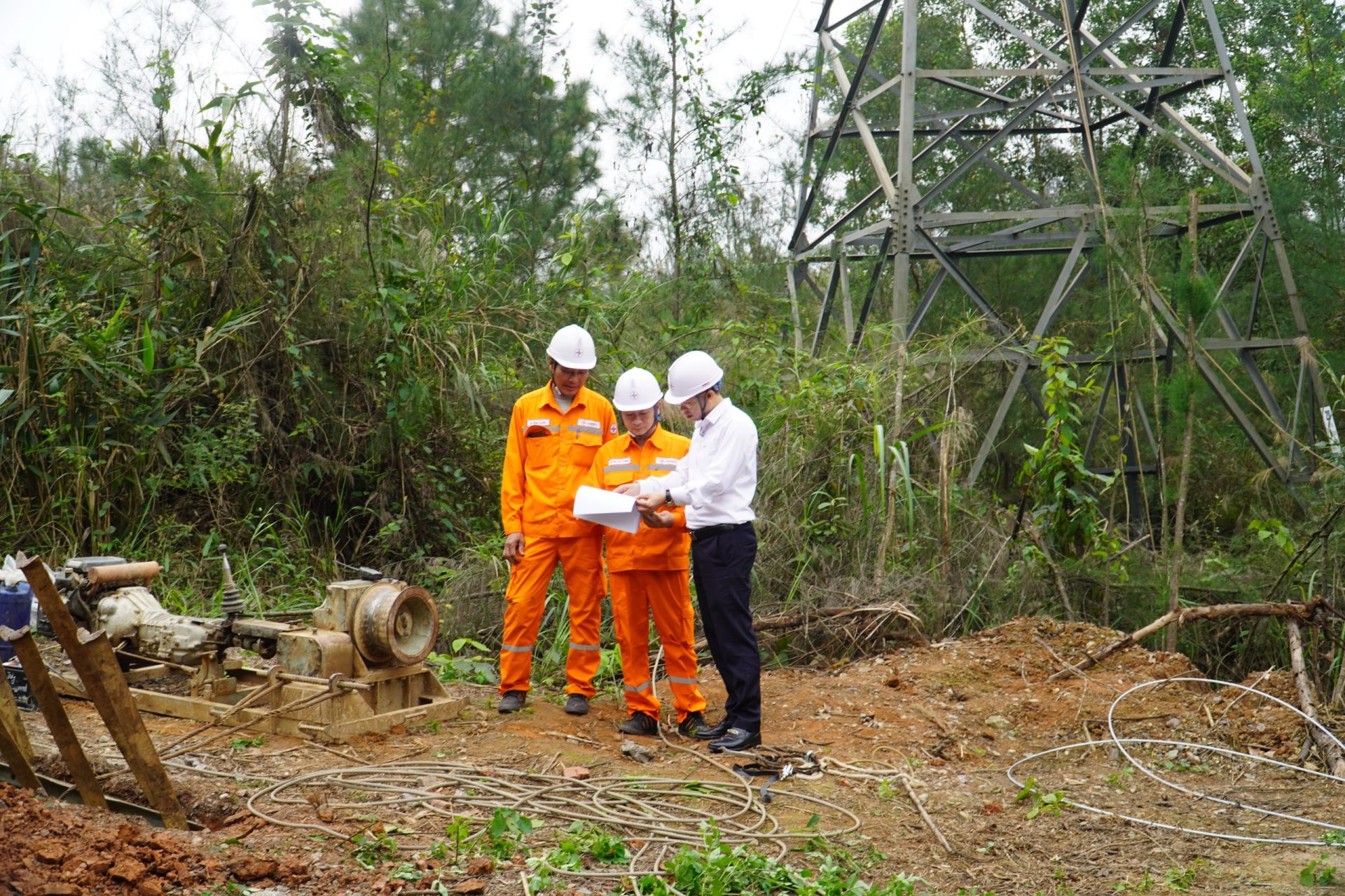 Quảng Ninh triển khai dự án cải tạo, nâng cao đường dây mạch kép 110kV 173, 174T500 Quảng Ninh Giáp Khẩu - Hà Tu - Hà Lầm