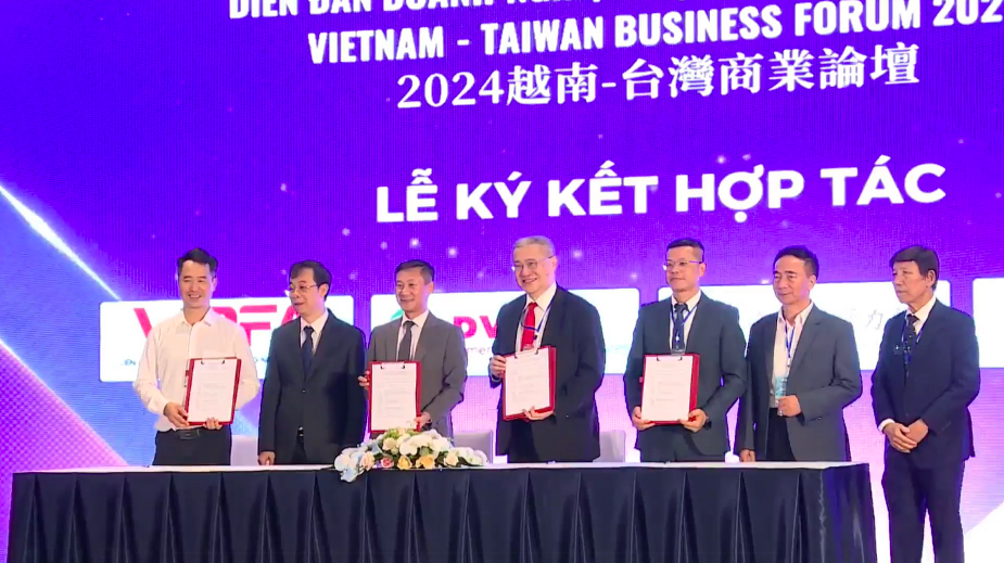 The Vietnam Industrial Park Finance Association (VIPFA), the Southeast Asia Influence Alliance (SIA), the DVL IPT Investment and Trade Promotion Company and the Lian TAT Company of Taiwan have officially signed a cooperation agreement