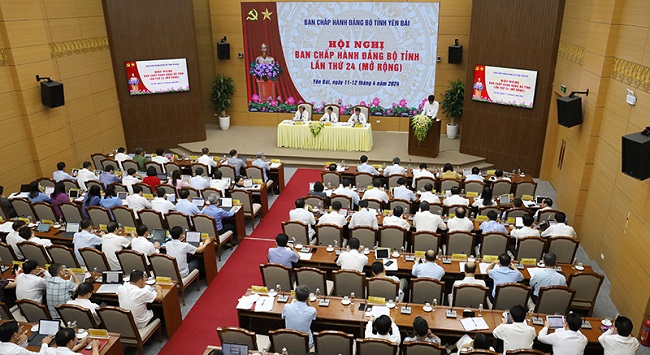 Quang cảnh Hội nghị Ban Chấp hành Đảng bộ tỉnh Yên Bái lần thứ 24 (mở rộng)