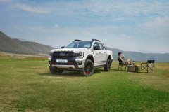 Ford Việt Nam công bố mức giá Everest Platinum và Ranger Stormtrak