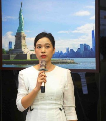 Bà Phạm Thị Miền - Phó Ban Nghiên cứu thị trường và Tư vấn Xúc tiến đầu tư BĐS VARS chia sẻ tại sự kiện.