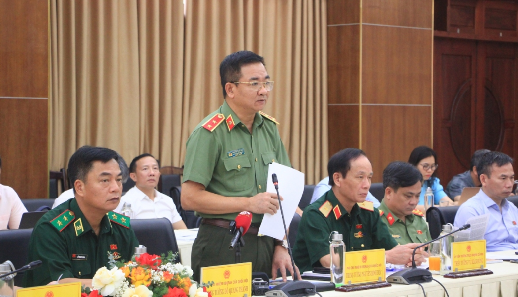 Trung tướng Nguyễn Minh Đức, Phó Chủ nhiệm Ủy ban Quốc phòng và An ninh của Quốc hội làm việc với tỉnh Quảng Trị