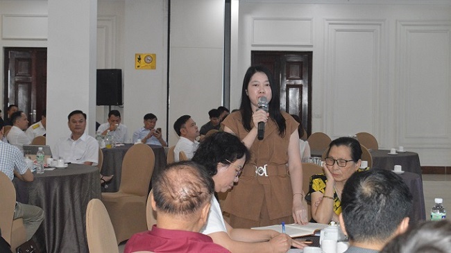 Đại diện Sở Tài nguyên và Môi trường thông tin về quy hoạch sử dụng đất của tỉnh Yên Bái