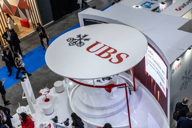 UBS từ chối các kế hoạch của quỹ Trung Quốc do chi phí cắt cổ và tiên lượng tiêu cực
