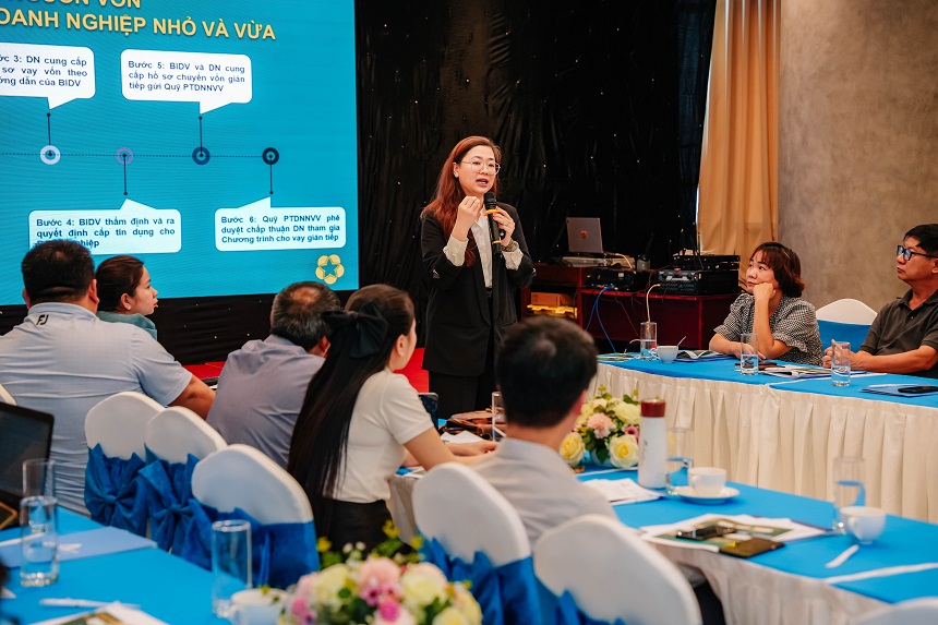 Ms Nguyen Thi Kim Phuong - Deputy Director of BIDV’s Corporate Customer Division spoke at the Forum