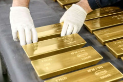 Giá vàng thế giới có thể tăng vọt lên 2.500 USD trong bối cảnh tăng giá kỷ lục