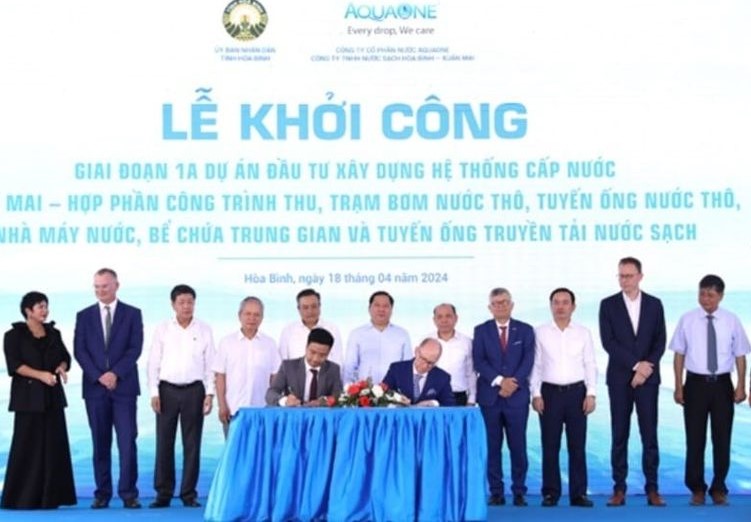 Lãnh đạo TP Hà Nội và tỉnh Hòa Bình chứng kiến Lễ khởi công