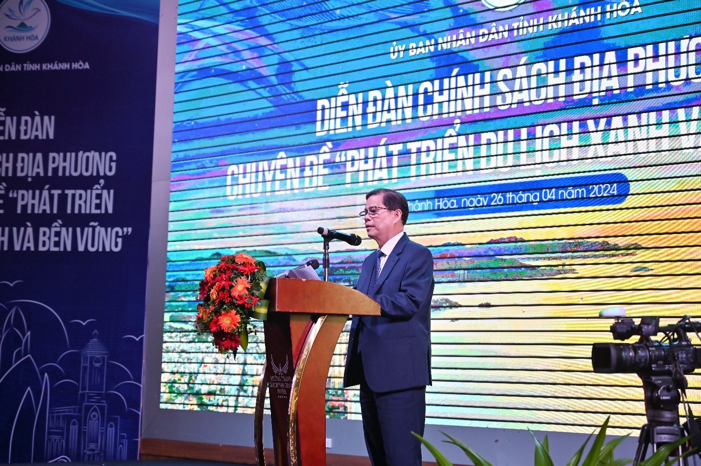 Ông Nguyễn Tấn Tuân, Chủ tịch UBND tỉnh Khánh Hòa phát biểu 
Ảnh Ngọc Vân